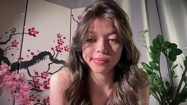 Snapshot of DesiredHoney chatting on 11.08.25 DesiredHoney online show from 11.08.25