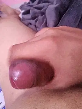 Snapshot of Fee096 chatting on 12.03.25 Fee096 online show from 12.03.25