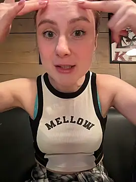 Snapshot of Dina_Tease chatting on 05.16.26 Dina Tease online show from 05.16.26