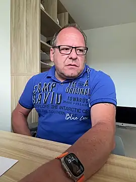 coupleLatinaLovers online show from 05.27.26