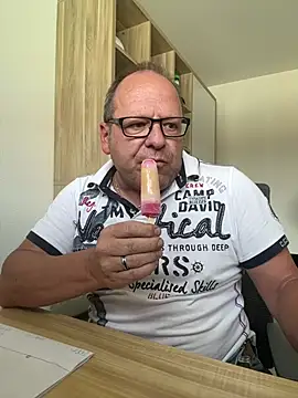 coupleLatinaLovers online show from 07.14.26