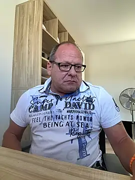 coupleLatinaLovers online show from 07.21.26