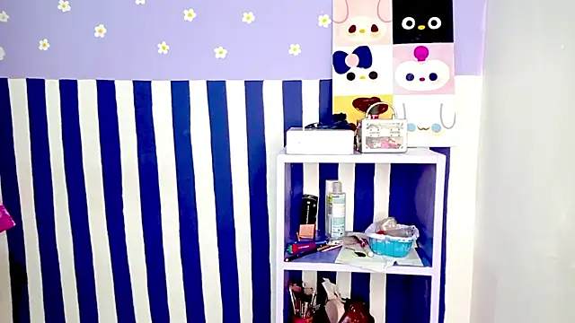 Snapshot of PetiteIvoryQueen19 chatting on 04.17.26 PetiteIvoryQueen19 online show from 04.17.26