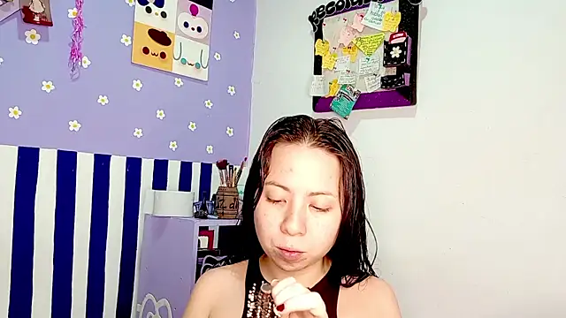 PetiteIvoryQueen19 online show from 06.24.26