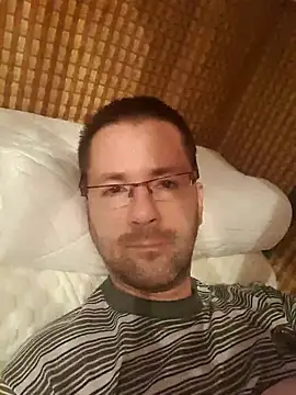 Snapshot of riskybusiness9090 chatting on 12.15.24 riskybusiness9090 online show from 12.15.24