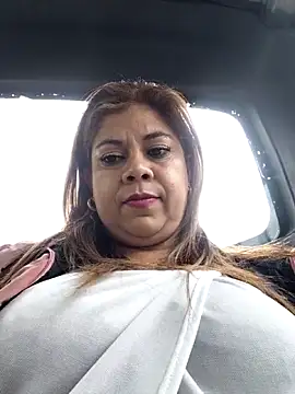 Laura-Hernandez online show from 06.02.26
