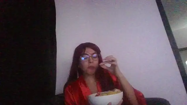 Kiri Cutee online show from 02.10.25