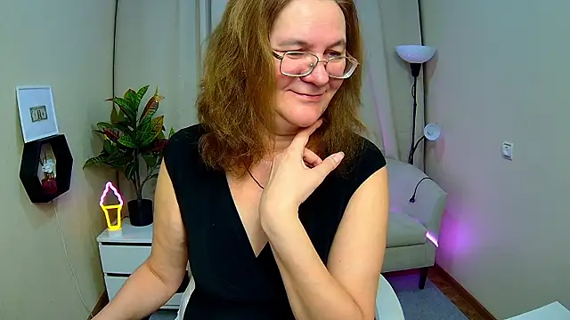 HolyMilfa online show from 02.28.26