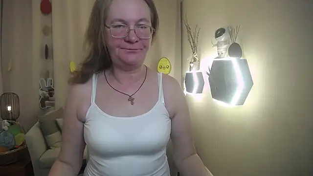 HolyMilfa online show from 04.04.26