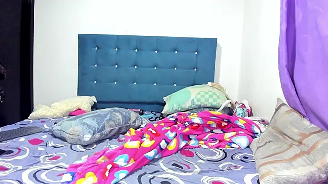 Snapshot of daamonxxx19 chatting on 02.17.26 daamonxxx19 online show from 02.17.26