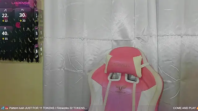 Snapshot of sweetieandjuicyy chatting on 10.27.25 sweetieandjuicyy online show from 10.27.25