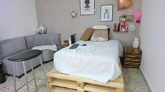 Snapshot of afrodita_martinez chatting on 02.22.25 afrodita martinez online show from 02.22.25