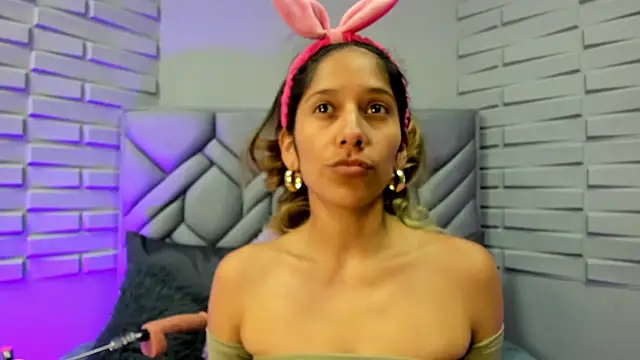 BriannaHarps online show from 03.11.25