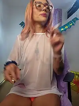 Snapshot of 911Calling chatting on 02.07.25 911Calling online show from 02.07.25