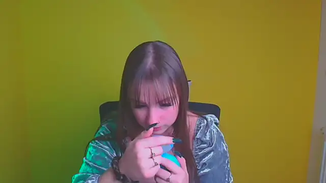 Snapshot of Evelina_GG chatting on 12.14.24 Evelina GG online show from 12.14.24