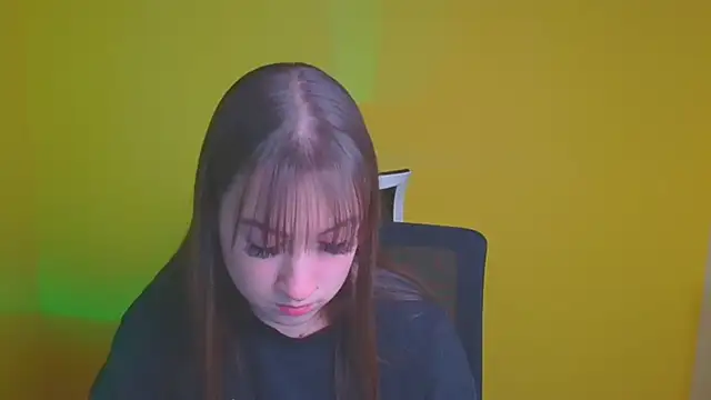 Snapshot of Evelina_GG chatting on 12.16.24 Evelina GG online show from 12.16.24