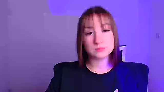 Snapshot of Evelina_GG chatting on 12.20.24 Evelina GG online show from 12.20.24