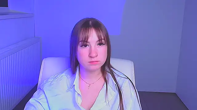 Snapshot of Evelina_GG chatting on 12.21.24 Evelina GG online show from 12.21.24