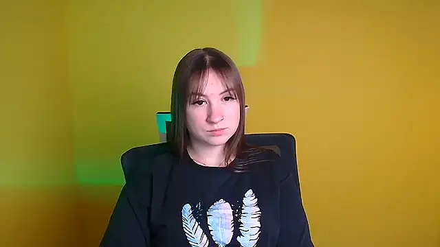Snapshot of Evelina_GG chatting on 02.01.25 Evelina GG online show from 02.01.25