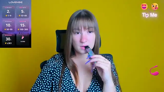 Snapshot of Evelina_GG chatting on 09.23.25 Evelina GG online show from 09.23.25