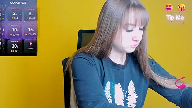Snapshot of Evelina_GG chatting on 09.27.25 Evelina GG online show from 09.27.25