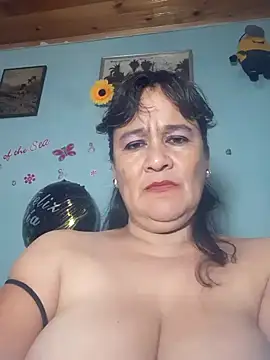 Snapshot of DirtyStefaniax chatting on 02.21.25 DirtyStefaniax online show from 02.21.25