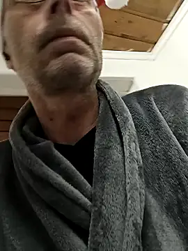 Snapshot of BesterJunge45 chatting on 12.15.24 BesterJunge45 online show from 12.15.24
