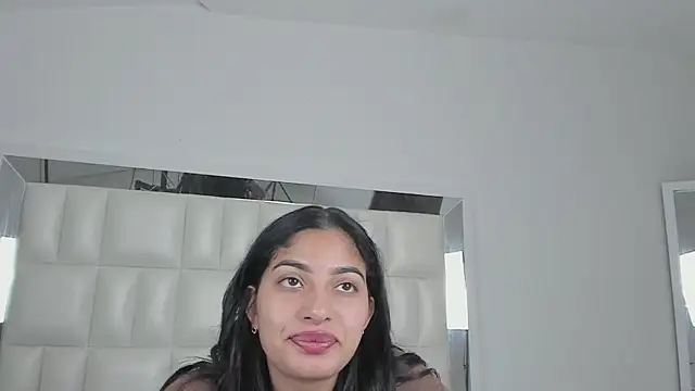 Snapshot of Alhana_pulido chatting on 10.02.25 Alhana pulido online show from 10.02.25