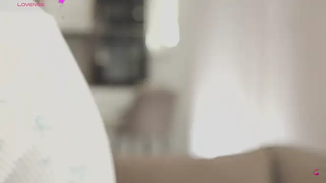 LikaBerry1 online show from 04.05.26