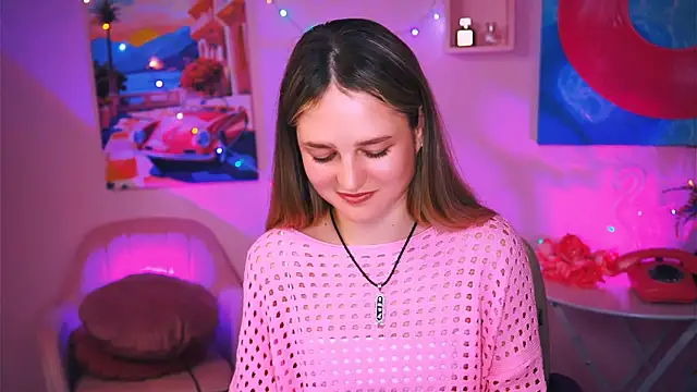 Snapshot of DeboraLarson chatting on 12.13.24 DeboraLarson online show from 12.13.24