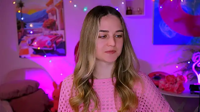 Snapshot of DeboraLarson chatting on 02.23.25 DeboraLarson online show from 02.23.25