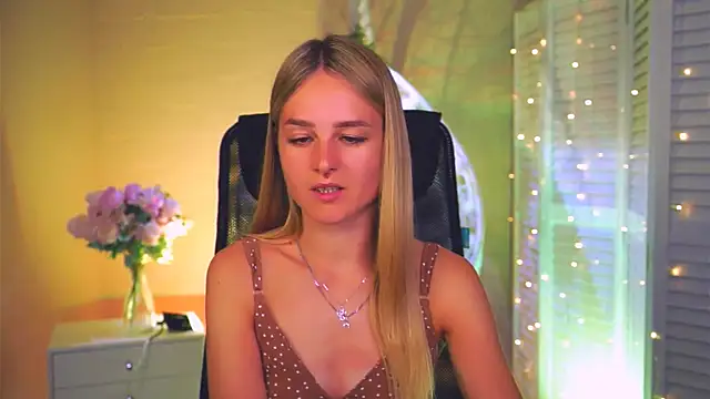 DeboraLarson online show from 03.26.26