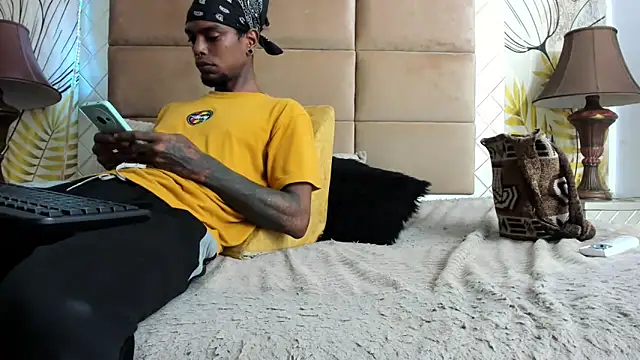 Snapshot of hot_ebanospicy chatting on 02.19.25 hot ebanospicy online show from 02.19.25