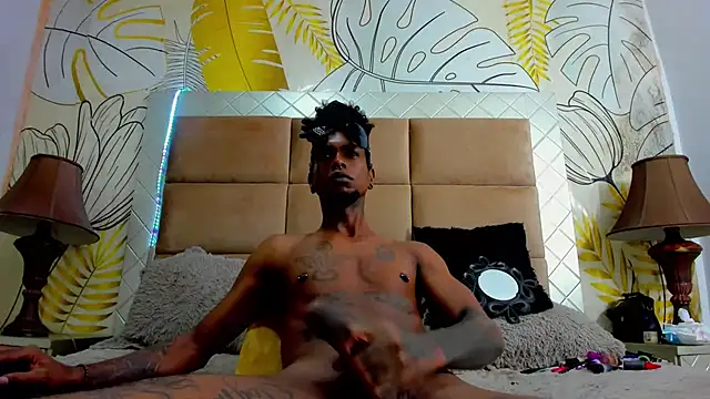 Snapshot of hot_ebanospicy chatting on 02.27.25 hot ebanospicy online show from 02.27.25