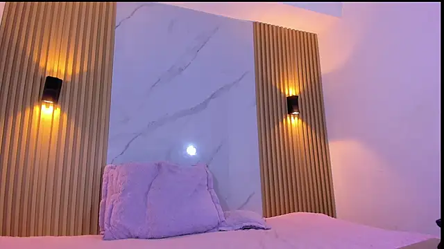 Snapshot of miss_Ari chatting on 10.31.25 miss Ari online show from 10.31.25