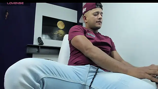 Snapshot of Marcos_garcias chatting on 03.08.25 Marcos garcias online show from 03.08.25