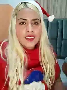 Snapshot of Mia_queenOfBlowjob chatting on 12.12.24 Mia queenOfBlowjob online show from 12.12.24