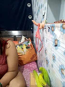 Snapshot of tina8th chatting on 04.20.26 tina8th online show from 04.20.26