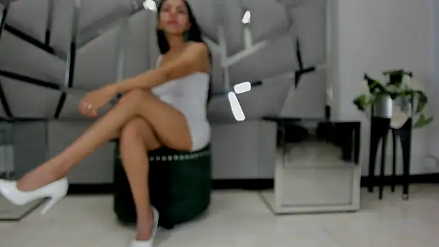 Snapshot of AmiraDulcee chatting on 05.29.26 AmiraDulcee online show from 05.29.26