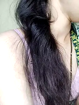 Snapshot of Fair-magic-woman chatting on 03.15.25 Fair-magic-woman online show from 03.15.25