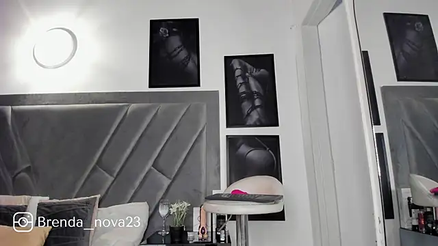 Snapshot of brenda_nova18 chatting on 05.12.26 brenda nova18 online show from 05.12.26