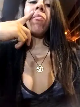 Snapshot of Karenn12 chatting on 09.18.25 Karenn12 online show from 09.18.25