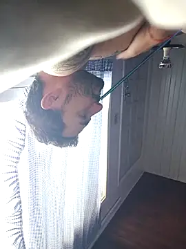 Snapshot of KAZADO_LIBERAL chatting on 09.30.25 KAZADO LIBERAL online show from 09.30.25