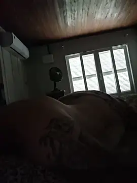 Snapshot of KAZADO_LIBERAL chatting on 10.19.25 KAZADO LIBERAL online show from 10.19.25