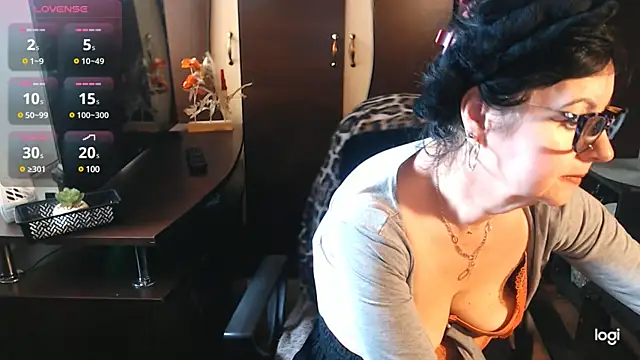 Snapshot of exymilf_ chatting on 01.30.25 exymilf online show from 01.30.25
