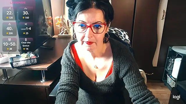 Snapshot of exymilf_ chatting on 02.21.25 exymilf online show from 02.21.25