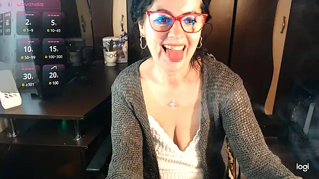 Snapshot of exymilf_ chatting on 03.01.25 exymilf online show from 03.01.25