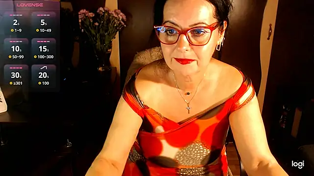 Snapshot of exymilf_ chatting on 09.11.25 exymilf online show from 09.11.25