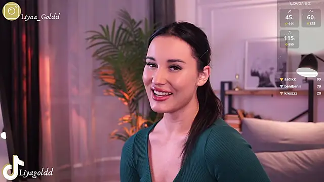 Snapshot of Liya_Gold_ chatting on 12.15.24 Liya Gold  online show from 12.15.24