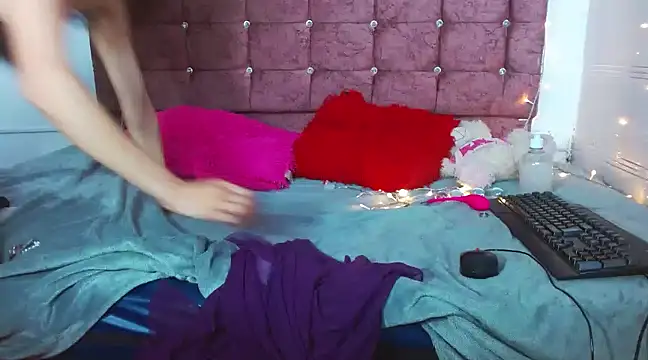Snapshot of sara_caplerx chatting on 12.27.24 sara caplerx online show from 12.27.24